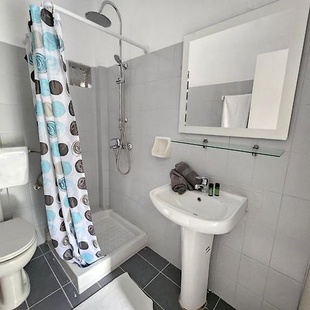 איפסוס Lora Studios מראה חיצוני תמונה