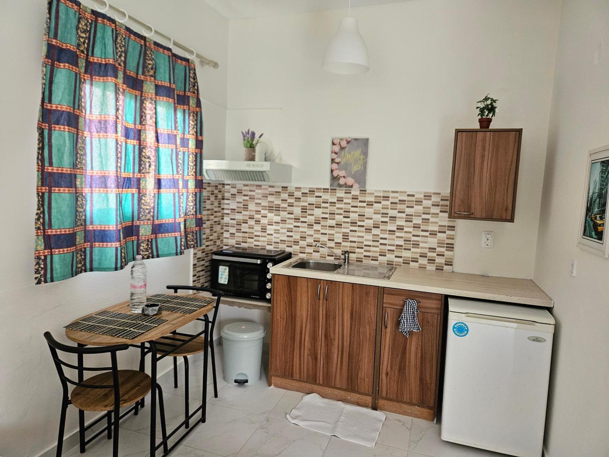 איפסוס Lora Studios מראה חיצוני תמונה